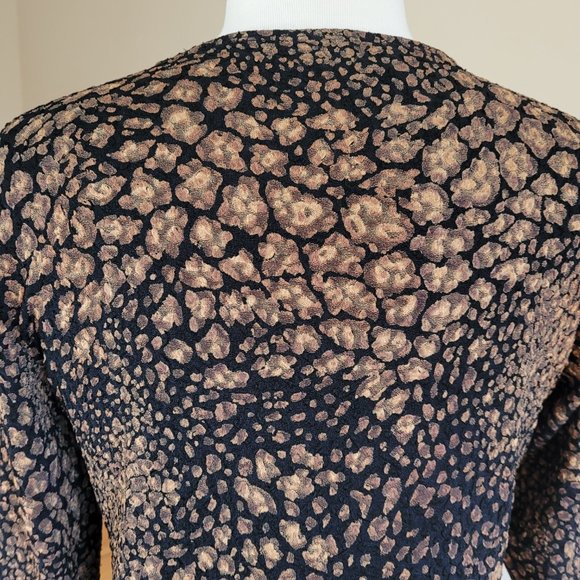 JM Collection 3/4 Sleeve, Black/Gold Textured Print Stretchy Top. Size S - Picture 7 of 9